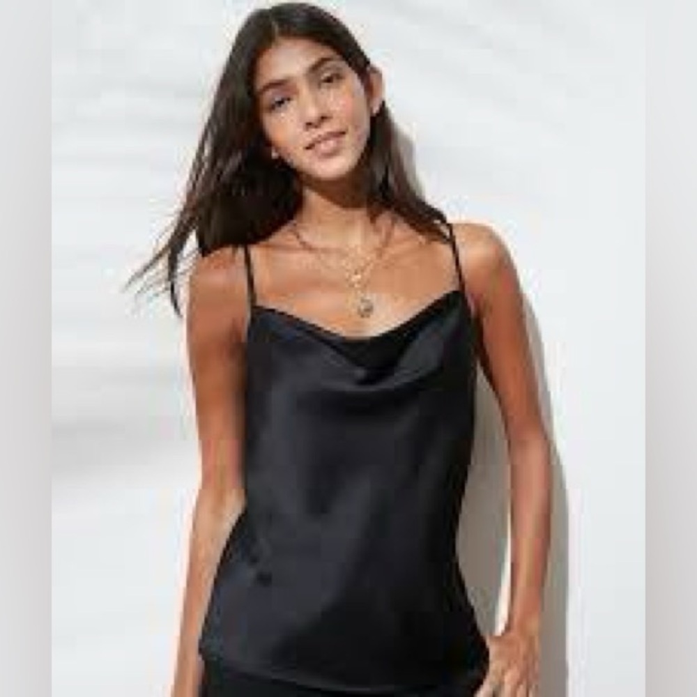 Banana Republic Silky Cowlneck Camisole in Black - Size L